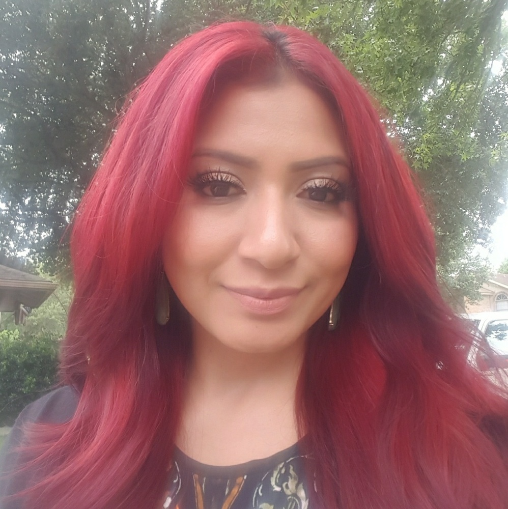 Meet your Posher, Suzy